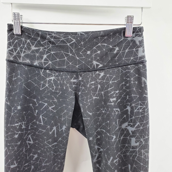 Lululemon Top Speed Crop Star Crushed Coal Legging Printed Black - Picture 3 of 8